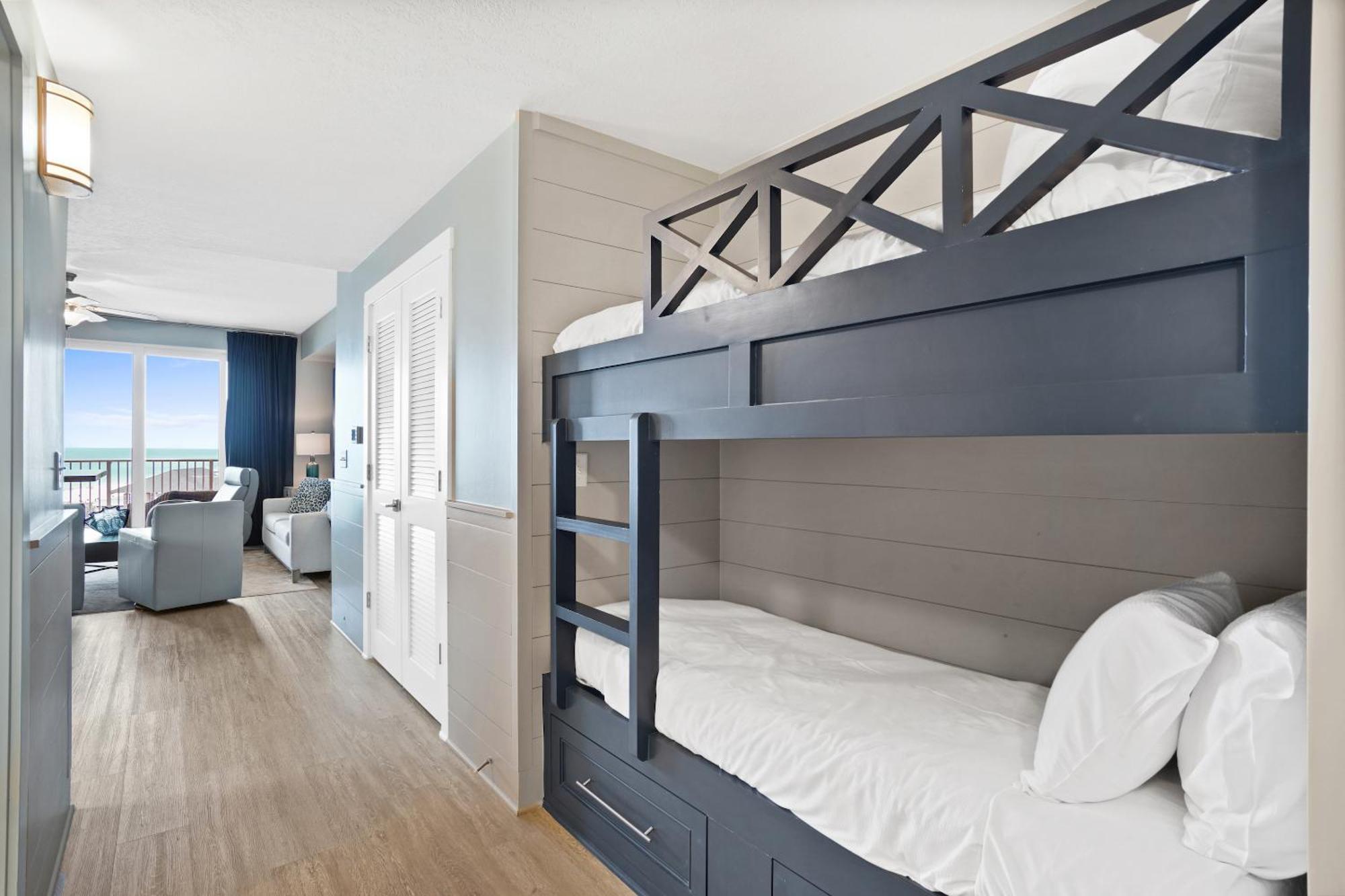 Apartment Calypso Tower 3 *